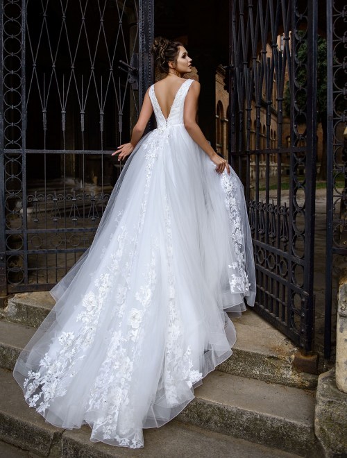 https://elisebride.ro/images/stories/virtuemart/product/VWD_SN_36       (4).jpg